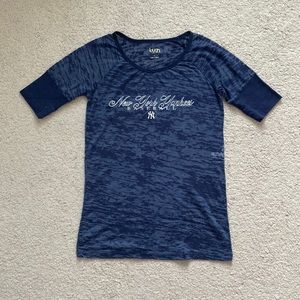 NY Yankees burnout tee